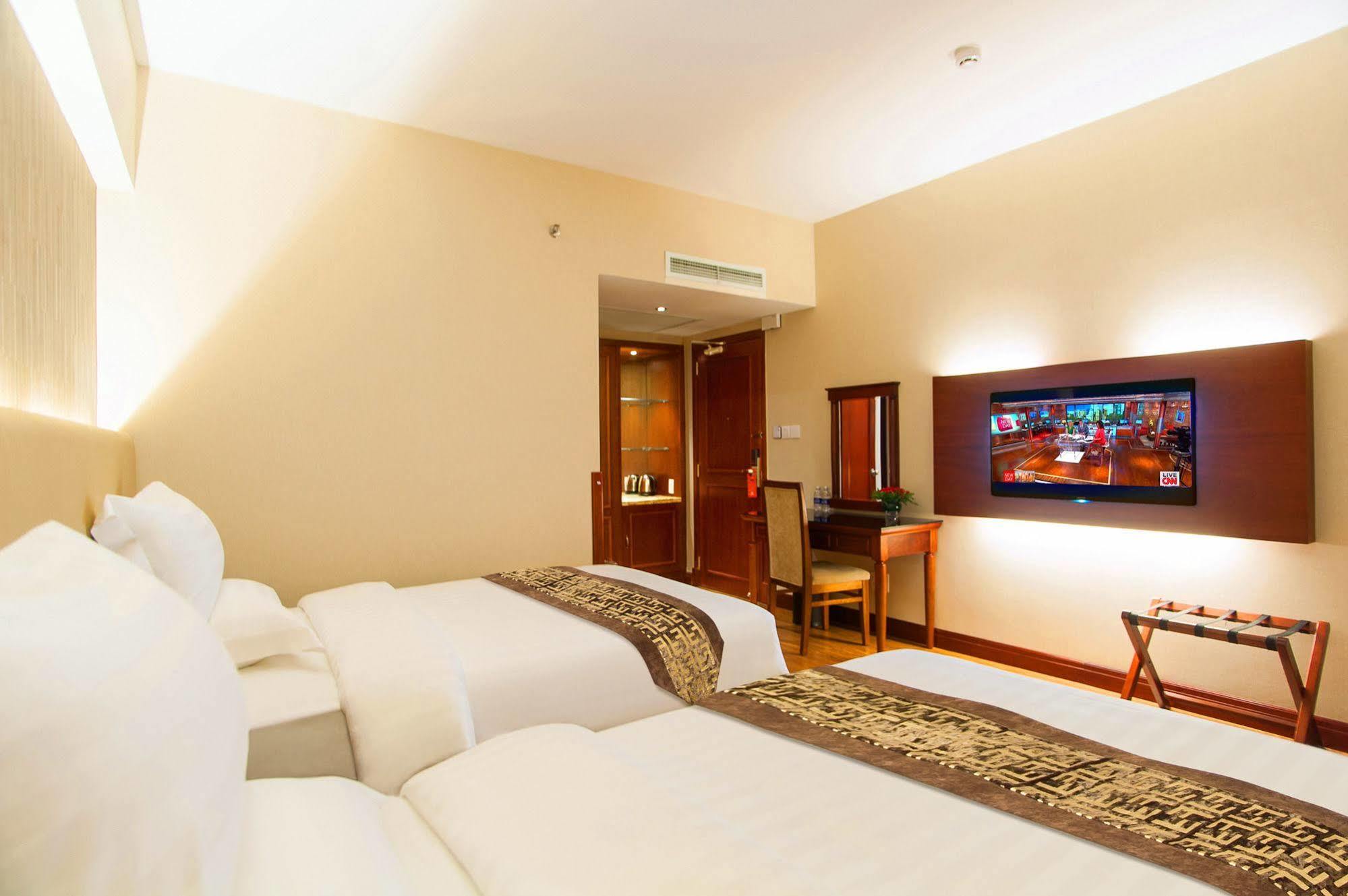 Nhat Ha 1 Hotel Hô Chi Minh-Ville Extérieur photo