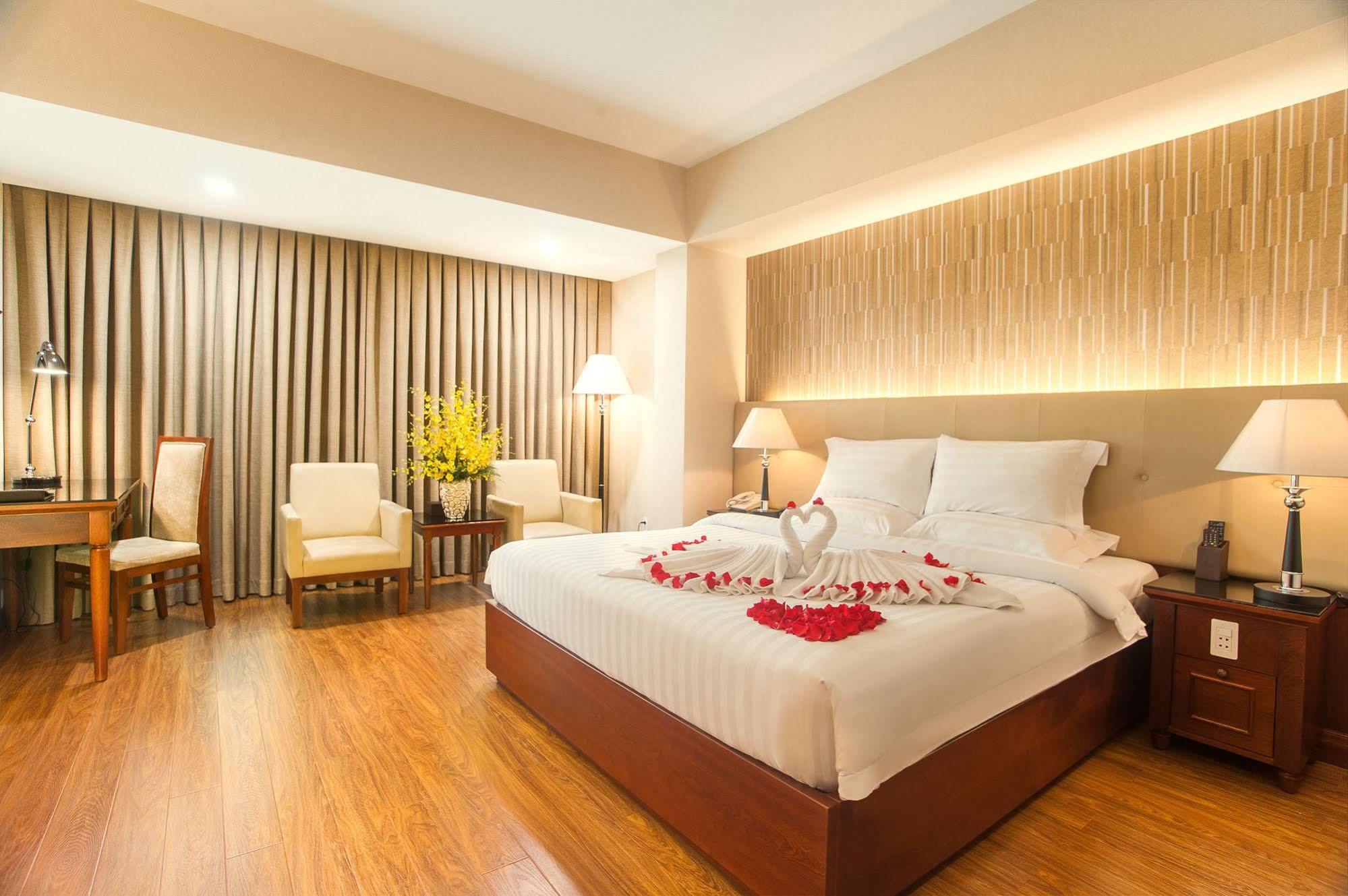 Nhat Ha 1 Hotel Hô Chi Minh-Ville Extérieur photo